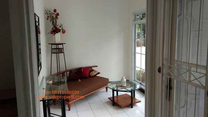dijual rumah jalan wortel griya loka bsd