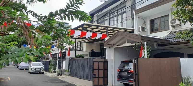 dijual rumah janur hijau kelapa gading