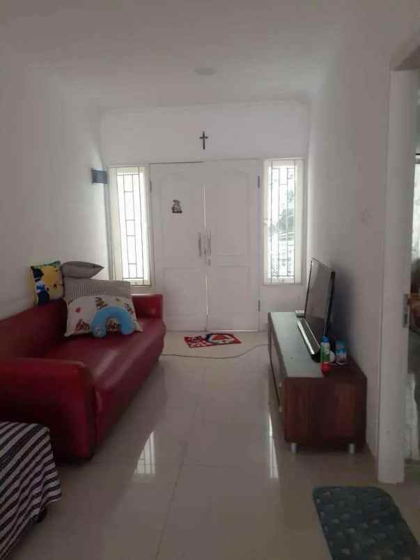 dijual rumah janur kuning residence