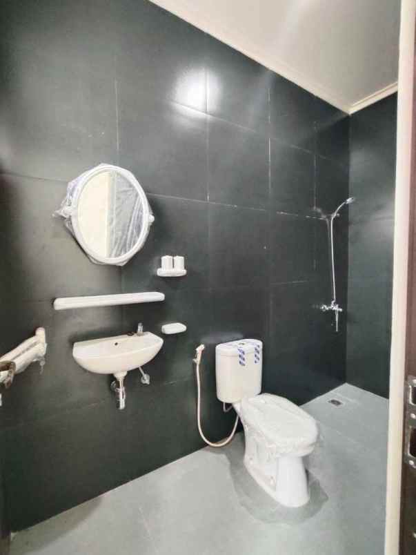 dijual rumah jl alternatif sentul