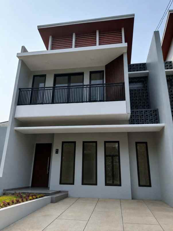 dijual rumah jl alternatif sentul