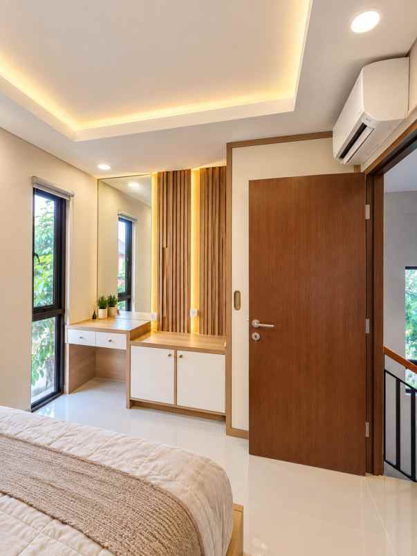 dijual rumah jl atang sanjaya
