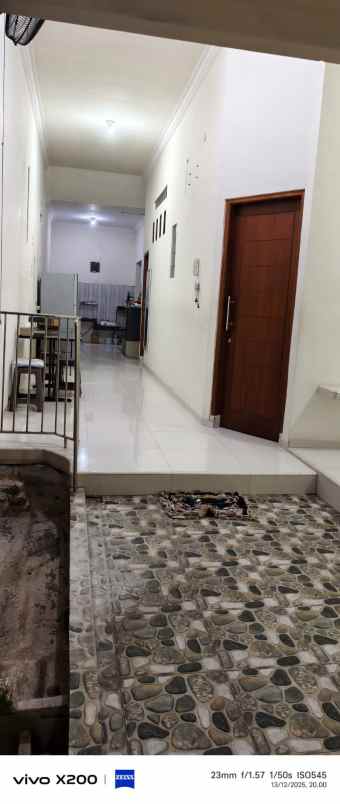 dijual rumah jl brigjen slamet riyadi