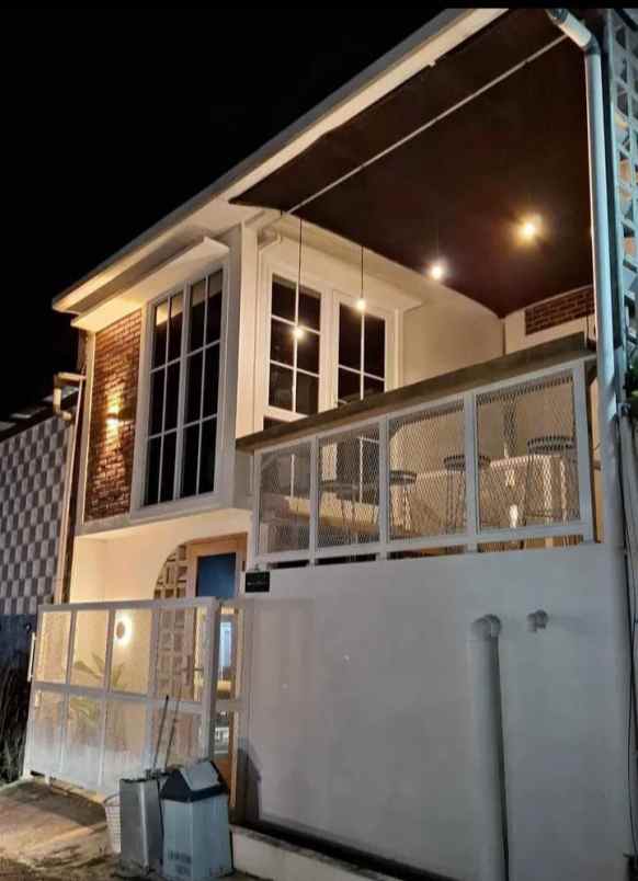 dijual rumah jl cijambe