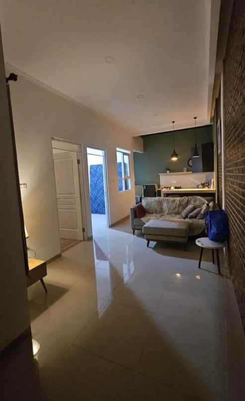 dijual rumah jl cijambe