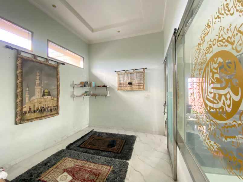 dijual rumah jl cijaura girang buahbatu