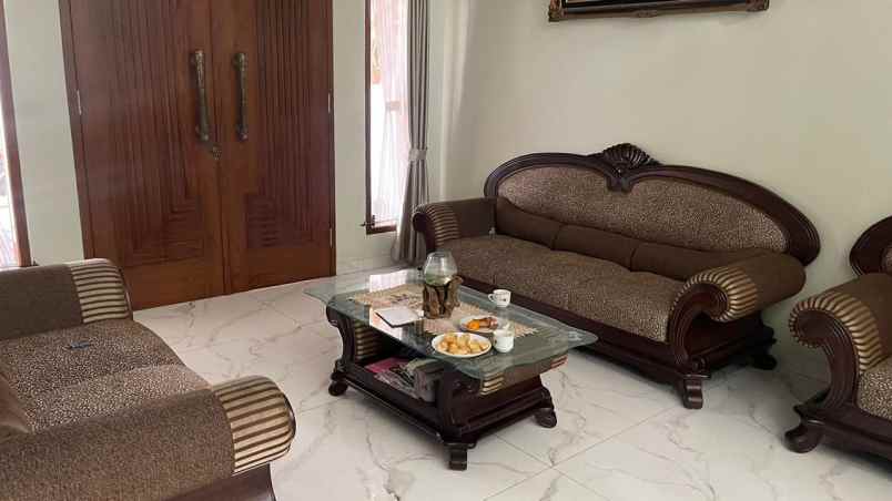 dijual rumah jl cijaura girang buahbatu