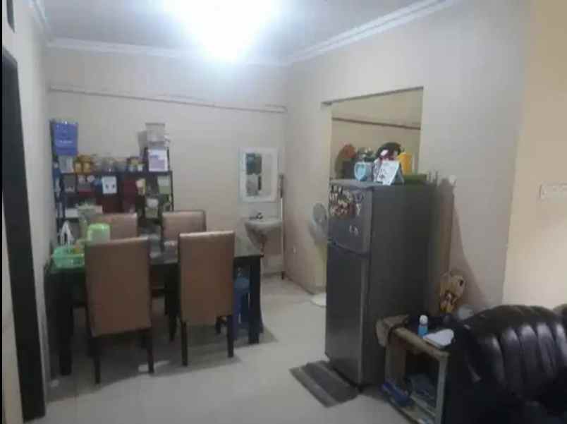 dijual rumah jl cipinang kebembem