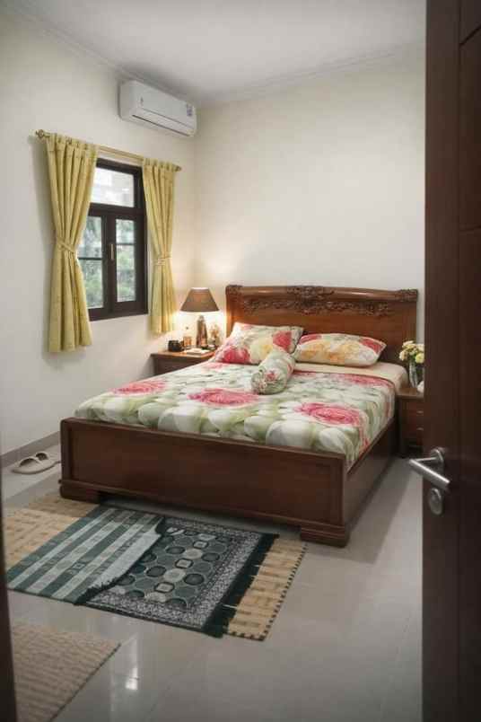 dijual rumah jl cisaranten kulon