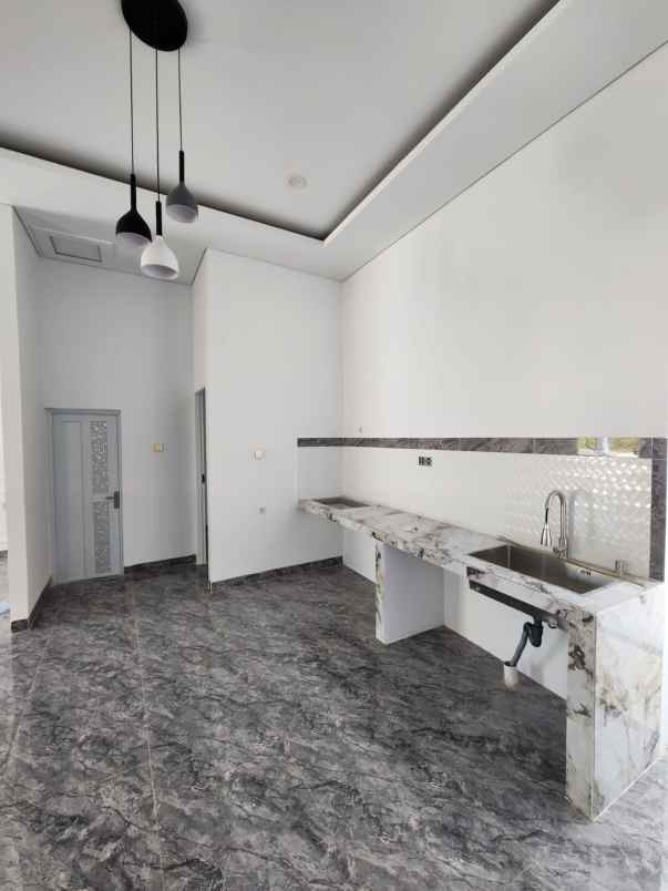 dijual rumah jl delima panam