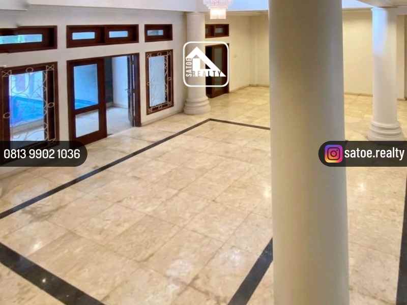 dijual rumah jl dharmawangsa kebayoran
