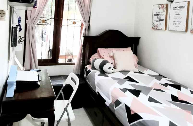 dijual rumah jl haji amsar cipulir kec