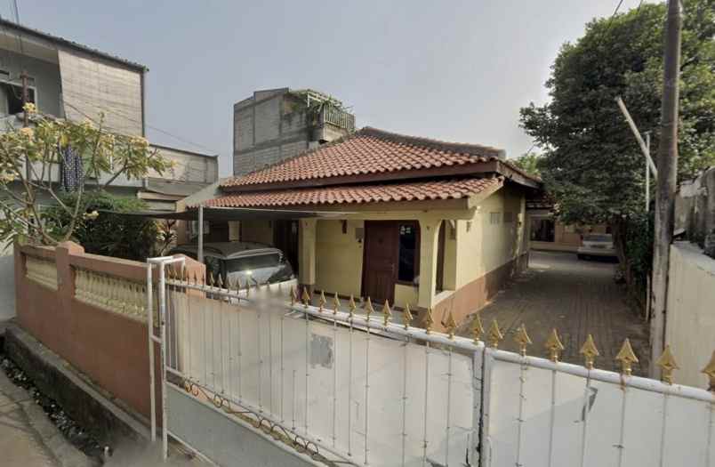 dijual rumah jl haji amsar cipulir kec