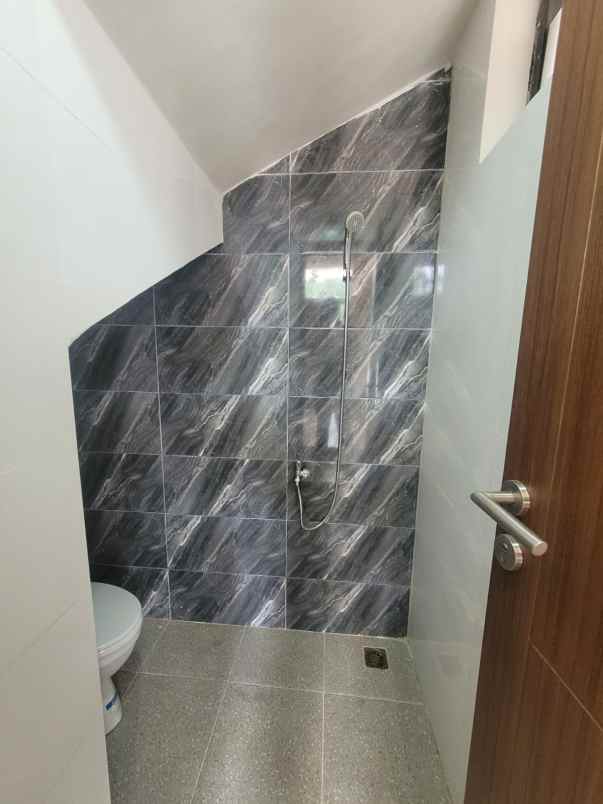 dijual rumah jl inpres pamulang tangsel