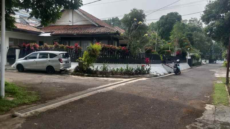 dijual rumah jl ir juanda dago bandung