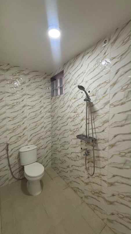 dijual rumah jl jupiter margahayu raya