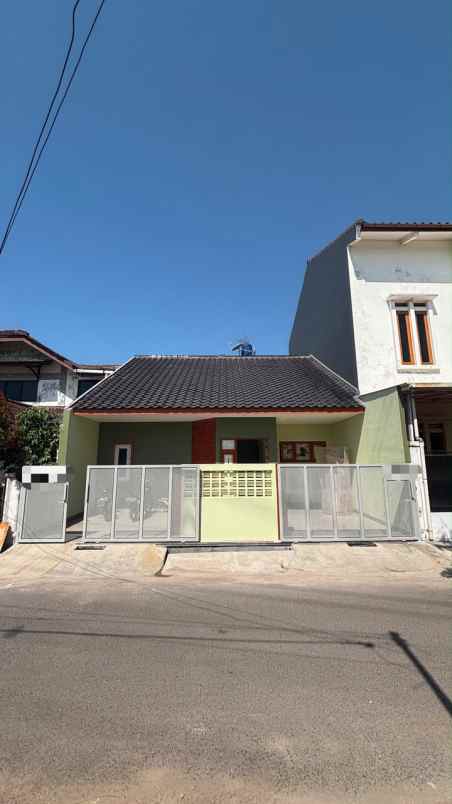 dijual rumah jl jupiter margahayu raya