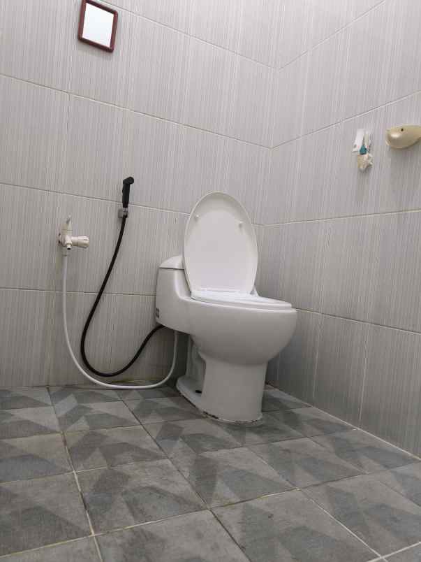 dijual rumah jl lembur