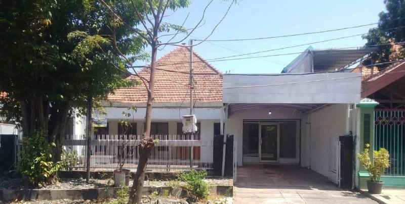 dijual rumah jl lombok gubeng surabaya