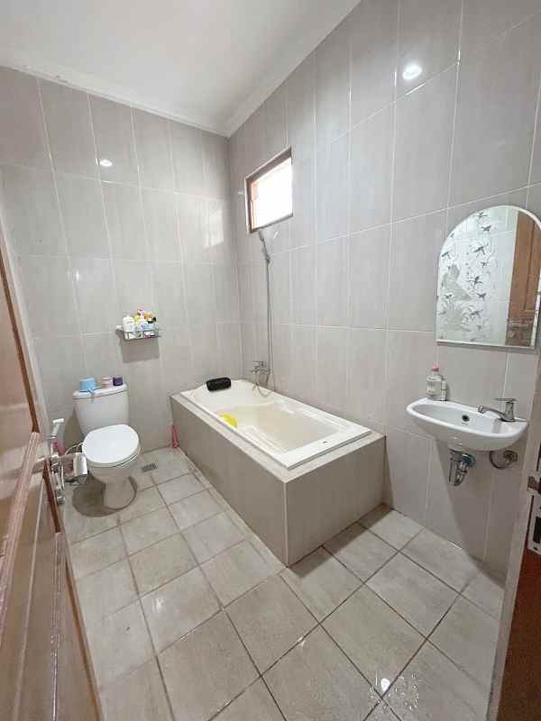 dijual rumah jl mars candiwinangun