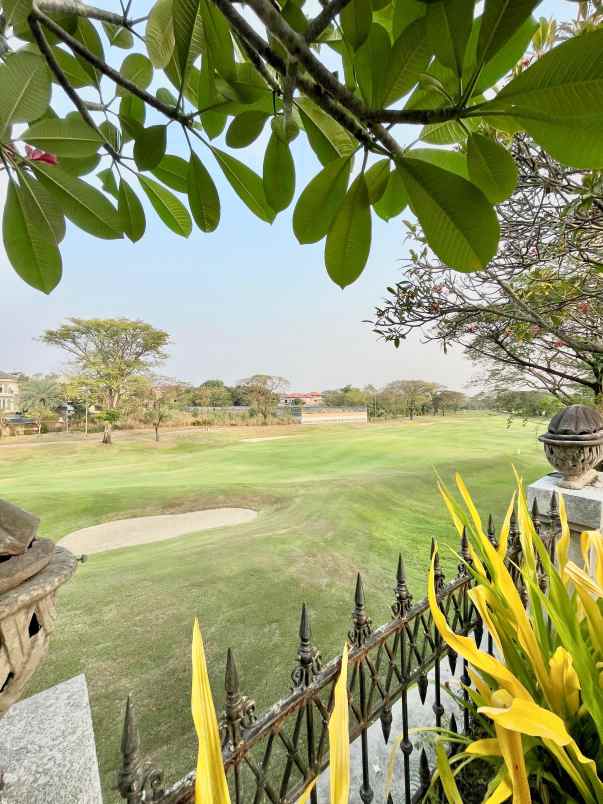 dijual rumah jl nusa golf