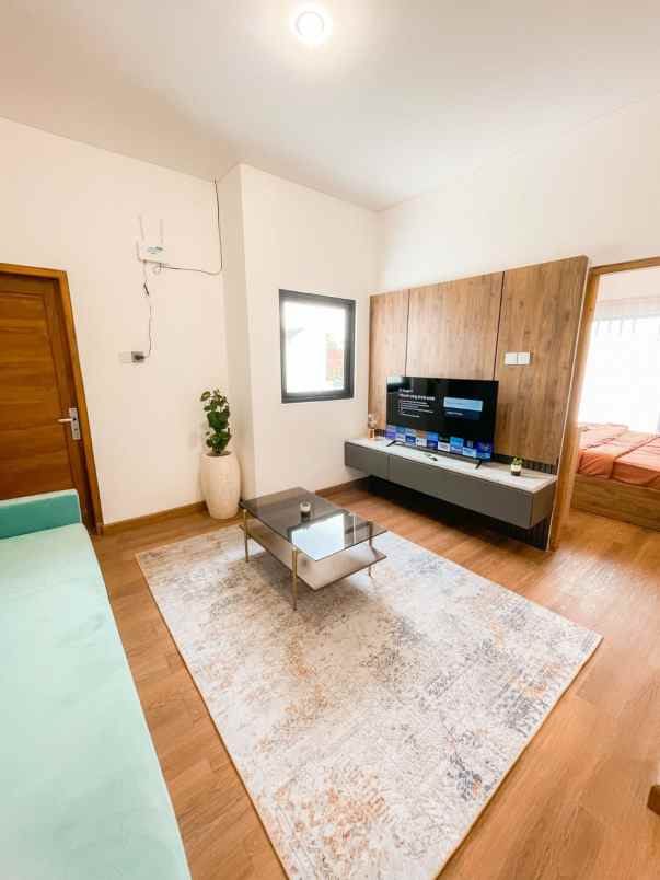 dijual rumah jl parangtritis sewon