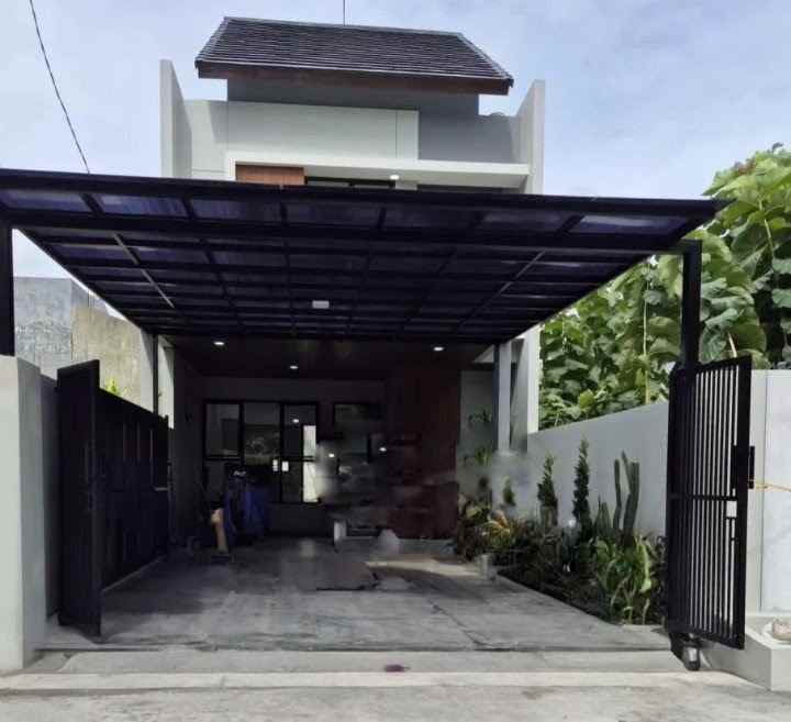 dijual rumah jl pondok kelapa duren