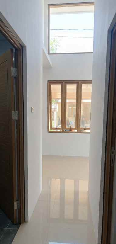 dijual rumah jl raya cisauk lapan tangerang