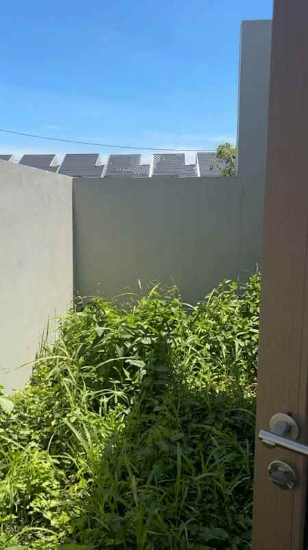 dijual rumah jl raya cisauk lapan tangerang