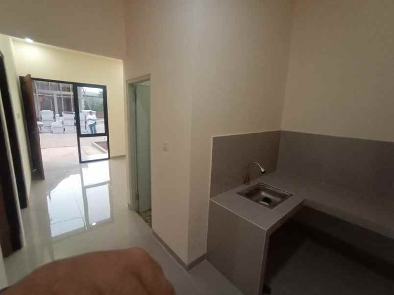 dijual rumah jl raya gunung sindur kab