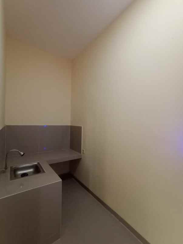 dijual rumah jl raya gunung sindur kab