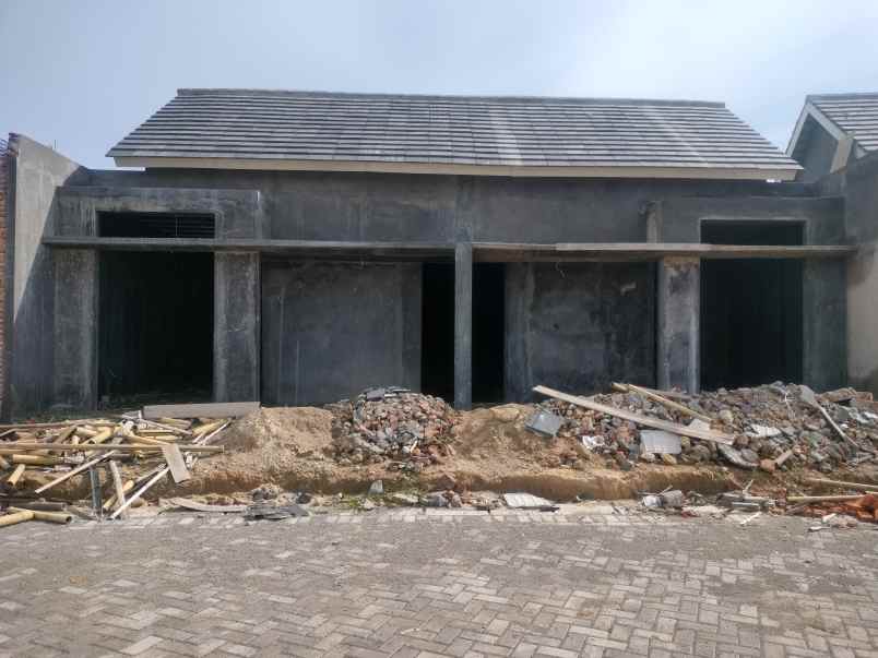 dijual rumah jl raya palka sindangheula