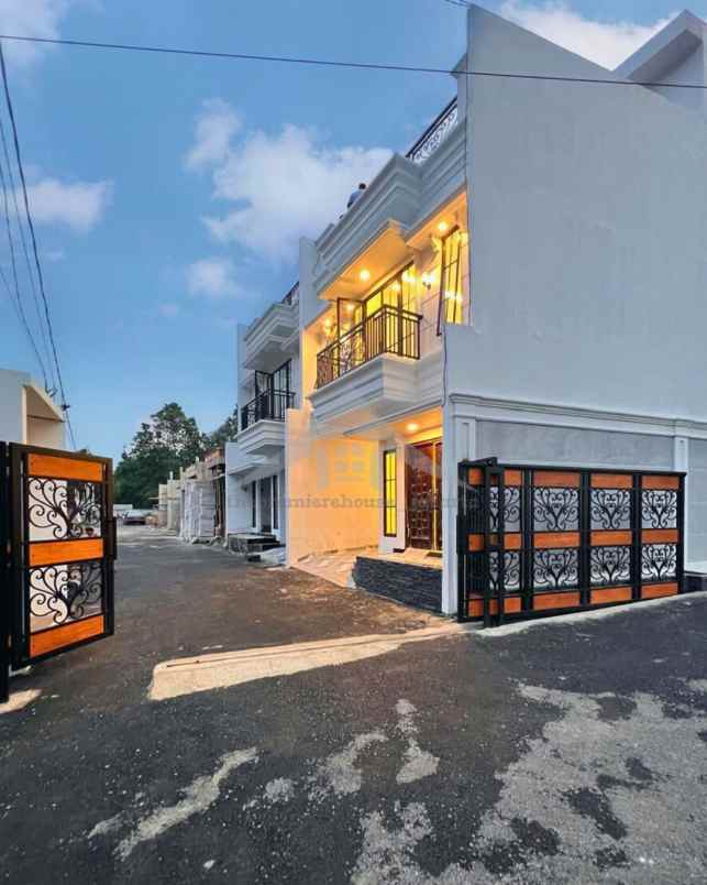 dijual rumah jl tanjung barat selatan