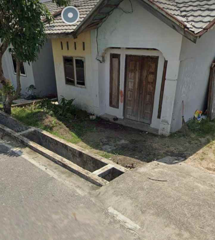 dijual rumah jl tengkubey