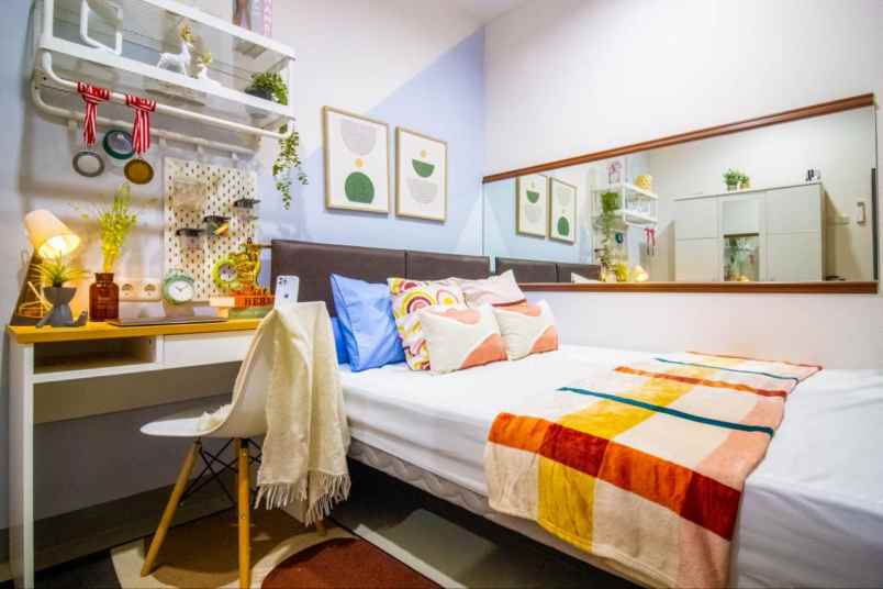 dijual rumah jl tomang