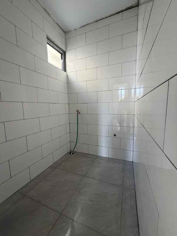 dijual rumah jln bintara 6 bintara jaya