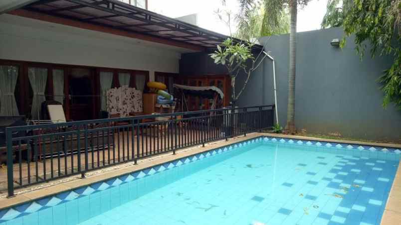 dijual rumah jln lebak bulus raya