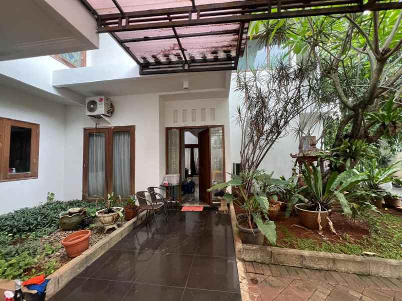 dijual rumah jln lebak bulus raya