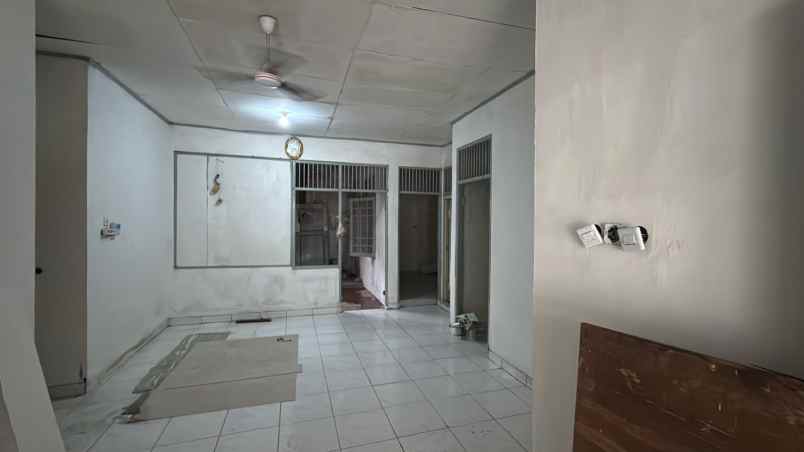 dijual rumah jln permata pejuang medan