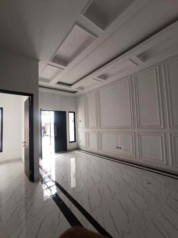 dijual rumah jln rs persahabatan