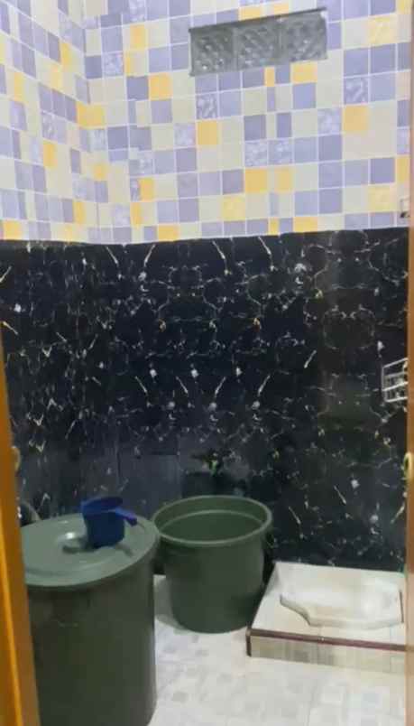 dijual rumah kampung mewah