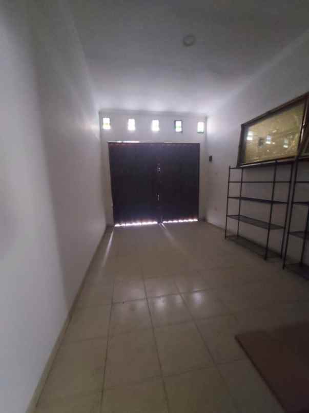 dijual rumah karangrejo banyumanik semarang