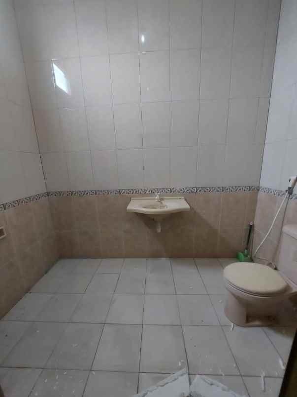 dijual rumah karangrejo banyumanik semarang