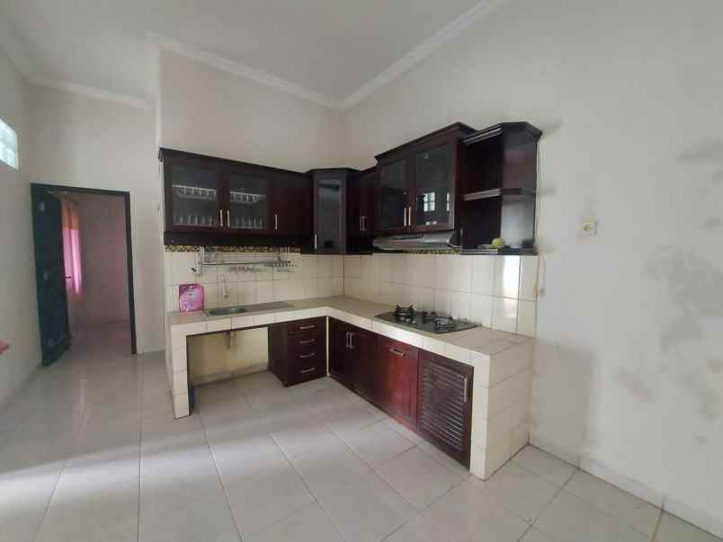 dijual rumah karangrejo banyumanik semarang