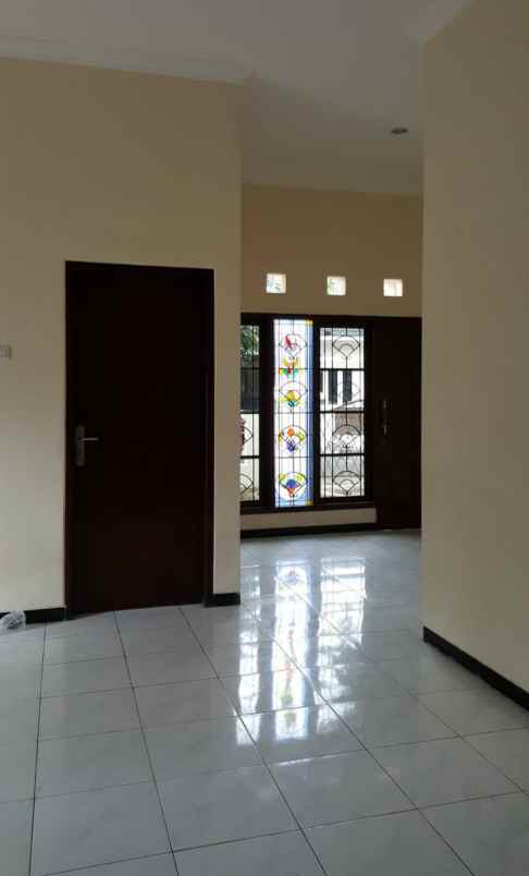 dijual rumah karangrejo raya