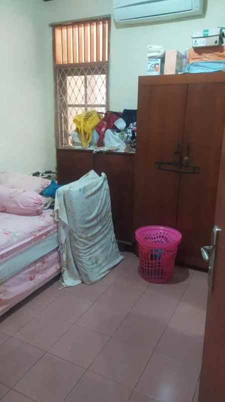 dijual rumah karangtengah