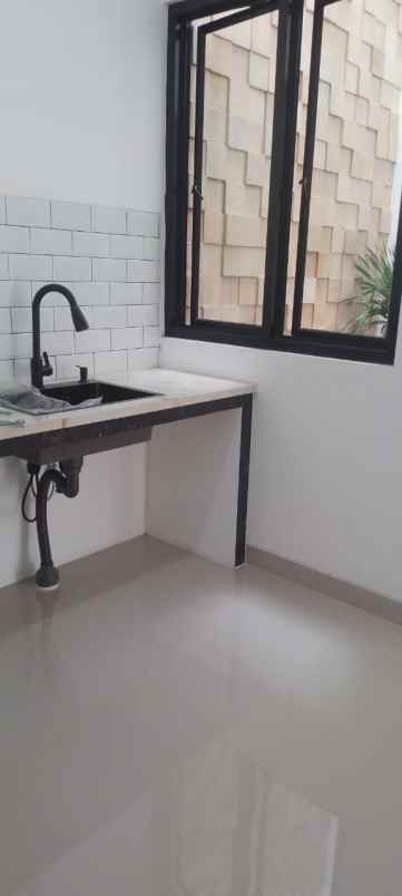 dijual rumah kavling pondok kelapa