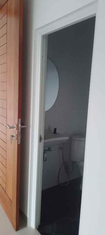 dijual rumah kavling pondok kelapa