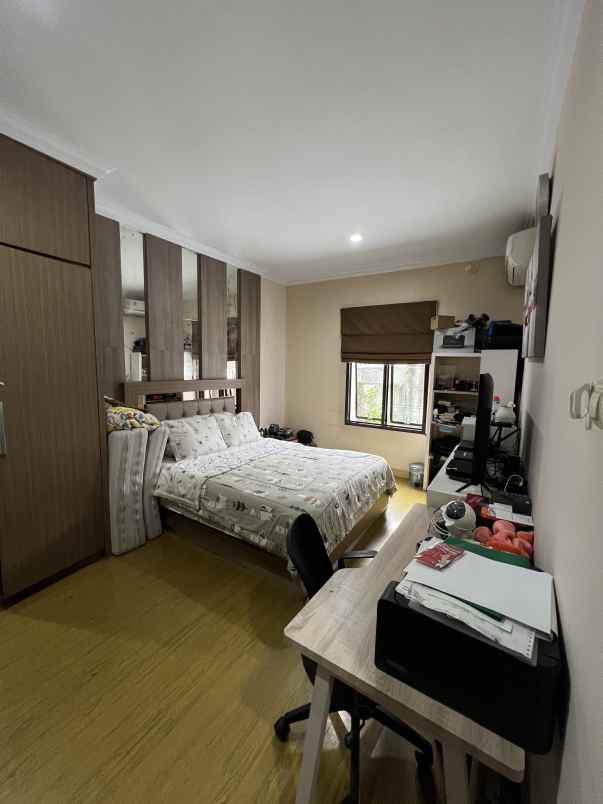 dijual rumah kebagusan