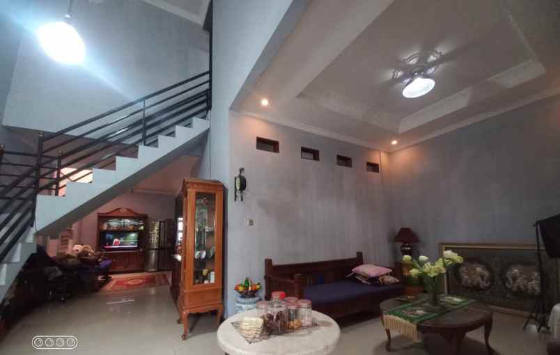dijual rumah kec cimahi tengah